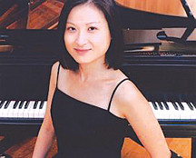 classical pianist performs in south haven