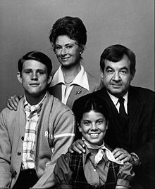 The Cunningham family. Standing are Marion Ross (Marion Cunningham ...