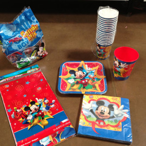paquetes Escoge una opci n Dora la Exploradora Mickey Mouse Rayo