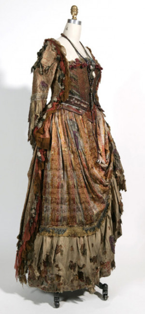 Tia Dalma’s dress in the Pirates of the Caribbean: Dead Man’s ...