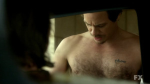 Michael Raymond James in Terriers 1x10