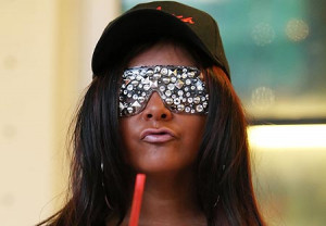 The 16 Derpiest Snooki Faces