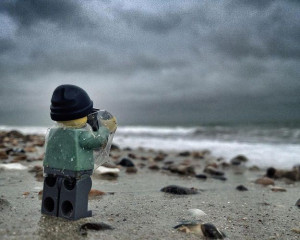 ... These Pictures Of A Tiny, Adventurous Lego Photographer is Awesome