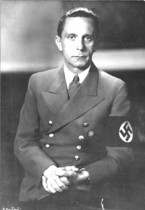 Ciencias: Paul Joseph Goebbels / El marketing social.
