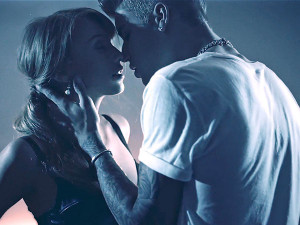 Justin Bieber Releases Steamy New Video for 'All That Matters'