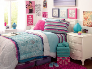 ... With Small Bedding And Artistic Decoration To Make Room More Colorful