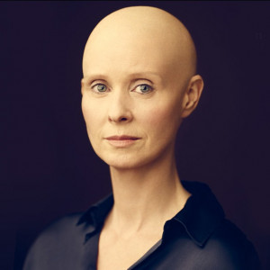 ... Peek at Cynthia Nixon's Bald and Beautiful Transformation for Wit