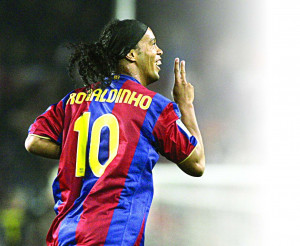 Futbol Efsanesi Ronaldinho Resmine Yapılan Yorumlar