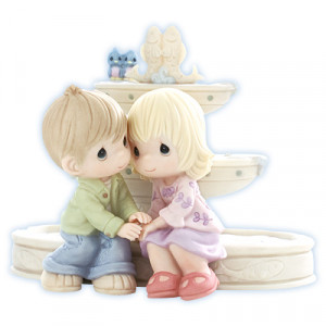 Precious Moments - Love Is The Fountain Of Life