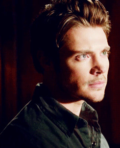 John-Ross-III-john-ross-iii-31723392-245-301.gif