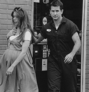 Still of Anthony LaPaglia and Elizabeth Bracco in Trees Lounge (1996)