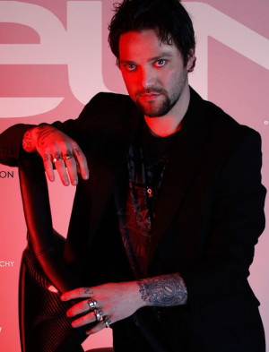 bam-bam-margera-16548758-533-699.jpg