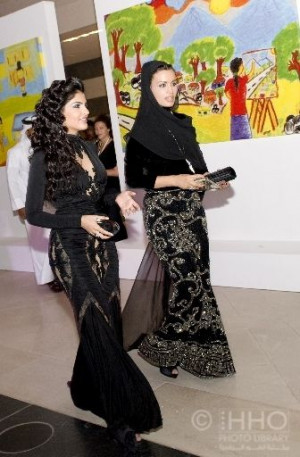 Sheikha Mozah bint Nasser Al Missned with Princess Amira al-Taweel of ...