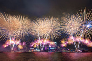 Hong Kong Eve fireworks 72dpi