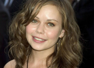 Alexis Dziena wallpapers