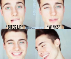 WeeklyChris Lip Bite