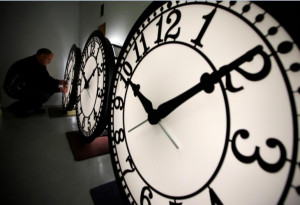 ... 2014 in USA? Do Clocks Go Back or Forward When DST Ends on November 2
