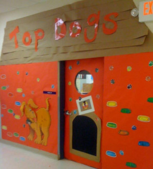 Top Dogs Back To School Hallway Decoration Idea