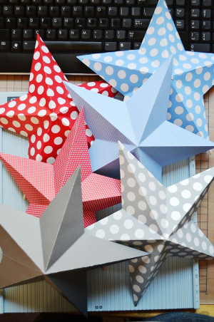 3D Stars to make from regular scrapbook paper! So cute for Christmas ...