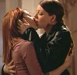 willow and tara willow rosenberg comes out as loving tara to buffy ...