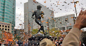 brooks robinson statue dedication ceremony at brooks robinson plaza in