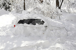 car-stuck-snow-storm-14165272.jpg?w=300