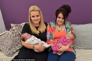 Kirsty (L) and Mica (R) Higham with their newborn baby girls Delilah ...