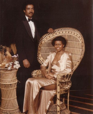 Celebridades em fotos antigas de festa de formatura