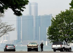 ... mayor offers GM deal to move headquarters, Detroit officials counter