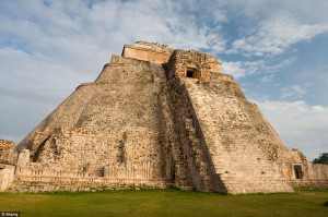 Many ancient Maya sites in Mexico - including Chichen Itza, Mayapan ...