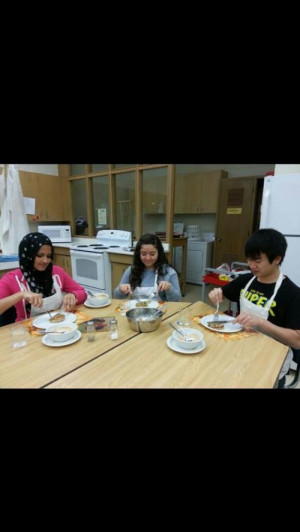 ... UR SCHOOL THIS COOL?? WE GET TO MAKE FOOD AND EAT IT IN HEALTH CLASS:D