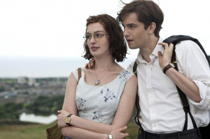 Trailer español de ONE DAY, película romántica con Anne Hathaway
