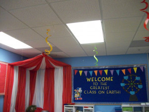 Circus Theme decor' like the tent. Can make it with dollar store table ...