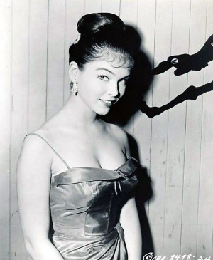 Related Pictures photo of yvonne craig