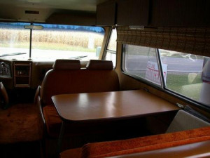 FMC 2900r Motorcoach interior