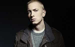 Eminem está gravando clipe de “Headlights”