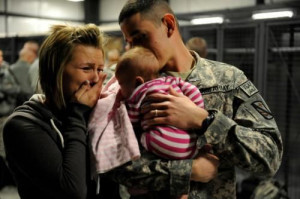 Military dad meets baby for first time. awwwwww im tearing up!! just ...