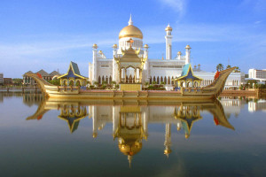 Brunei Bandar Seri Begawan Omar Ali Saifuddien Mosque with stone boat ...