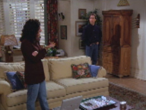 Elaine Benes ’ apartment is featured in some episodes. She lives at ...