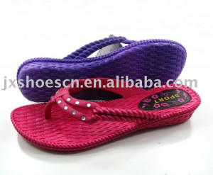 pcu_slippers_jx1029.jpg