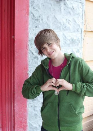 Photoshoot One Less Lonely