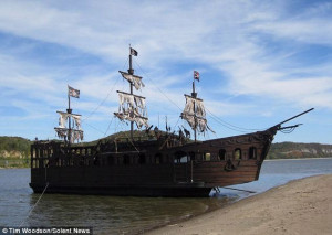 pirate ship found in mississippi river