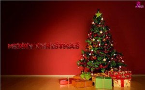 Christmas Tree and Christmas Balls with Christmas Gifts Wide Wallpaper ...