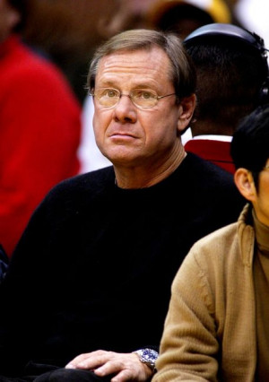 Michael Ovitz at the game between the Los Angeles Lakers and the