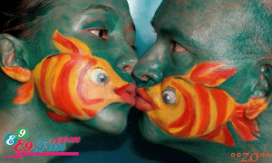 fish kissing funny 700 x 420 633 kb gif credited