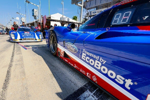 Ganassi_Cars_Pits_400