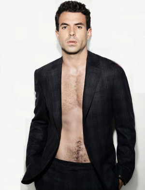 ... /UhPlwvQKR3I/AAAAAAACCUc/-MyUk562ypI/s640/tom+cullen+shirtless.jpg