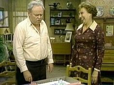 Edith Bunker | Edith Bunker's fears start on the top of her head ...