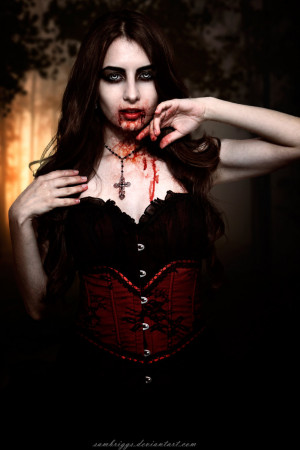 Beautiful Vampire Queen Vampire beauty