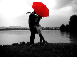 black and white, couple, cute, kiss, ocean, photography, rain, red ...
